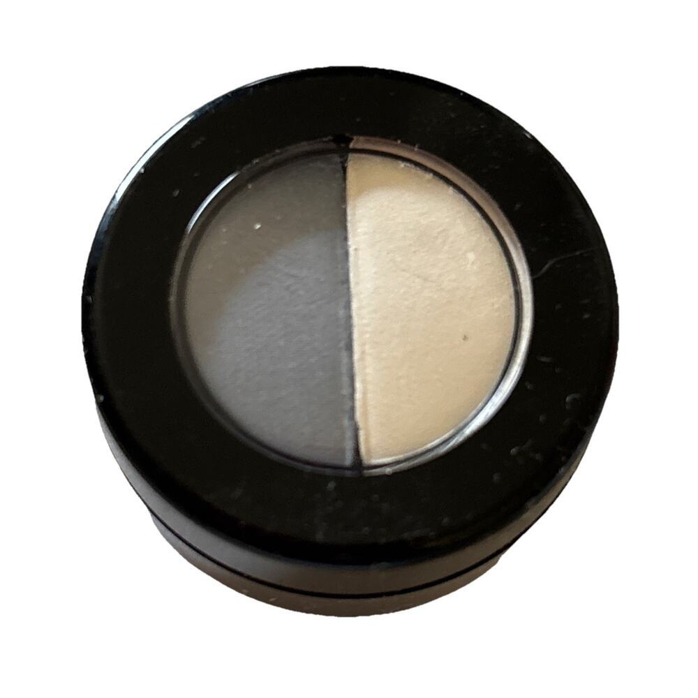 Merle Norman Eye Shadow Duo Oyster/ Sky (Semi - Matte ) 1.1g